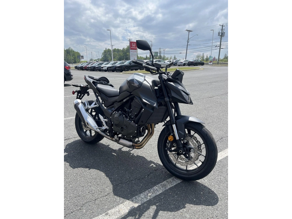 Honda Cb750 2025 alt