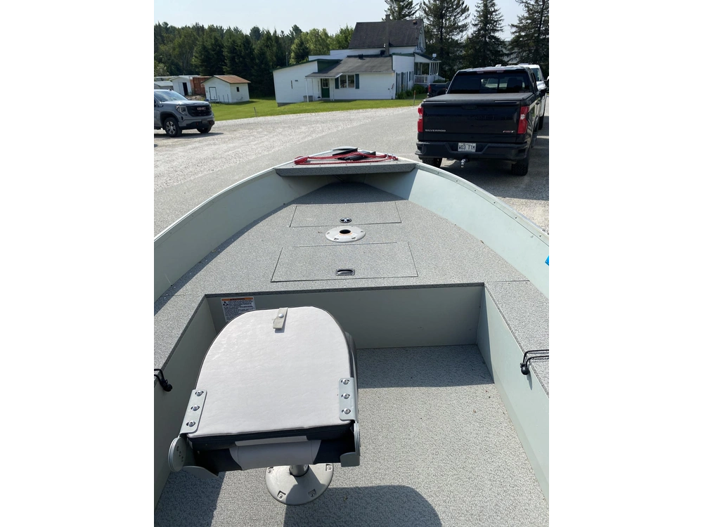 2022 Smoker-craft 140bt alt