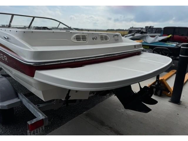 2011 Other Bayliner 195 alt