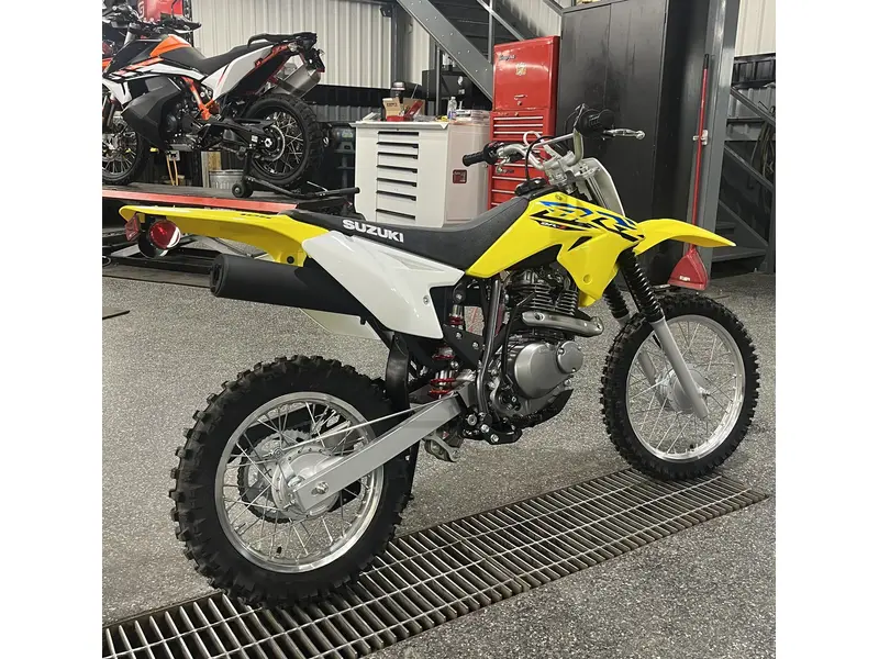 2025 Suzuki DR-Z125 thumbnail 3