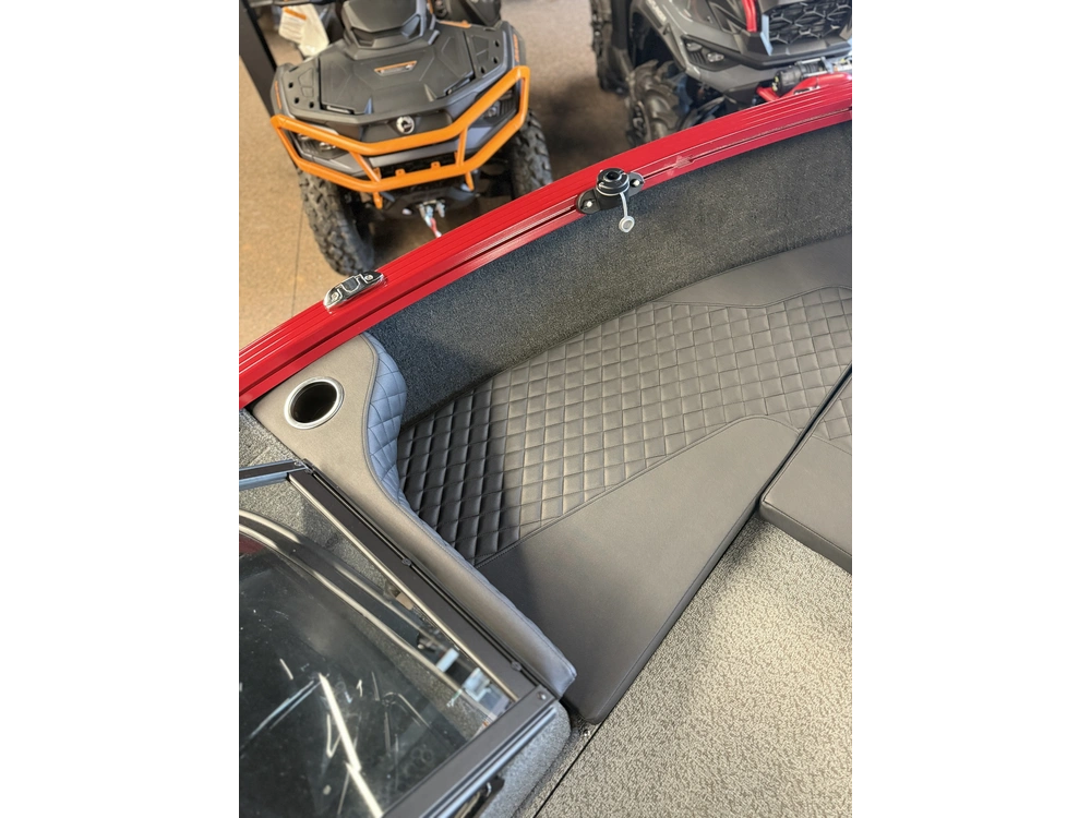 2026 Legend 17 Xt + 90 Elpt 4s Merc & Trailer Pkg