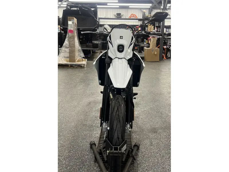 2025 Suzuki DR-Z4SM thumbnail 7