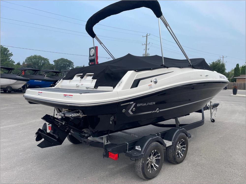 2022 Bayliner Vr5 alt