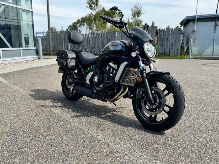 Kawasaki Vulcan S Cafe 2016 alt