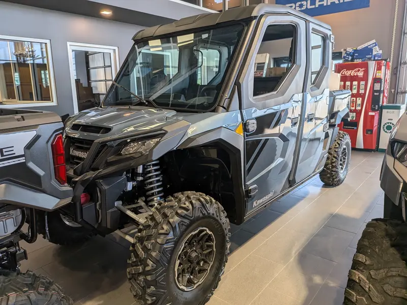 2025 Kawasaki Ridge XR CREW LIMITED HVAC