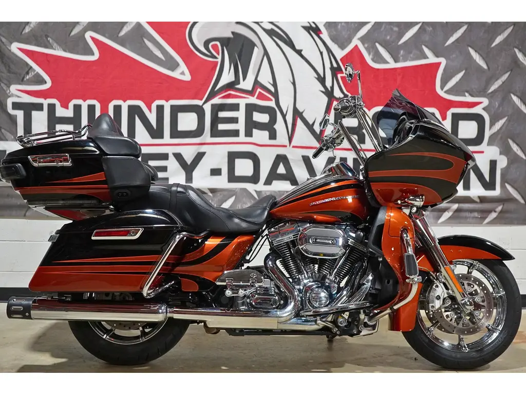 2015 Harley-Davidson FLTRUSE CVO ROAD GLIDE ULTRA