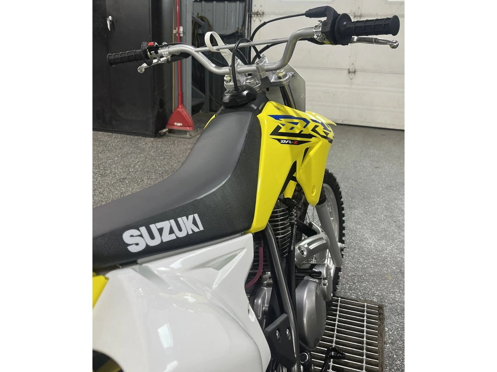 2025 Suzuki Dr-z125 alt