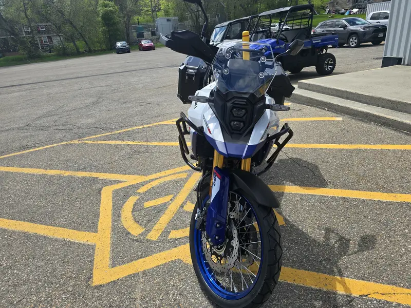 2025 Suzuki V-STROM 800DE thumbnail 10