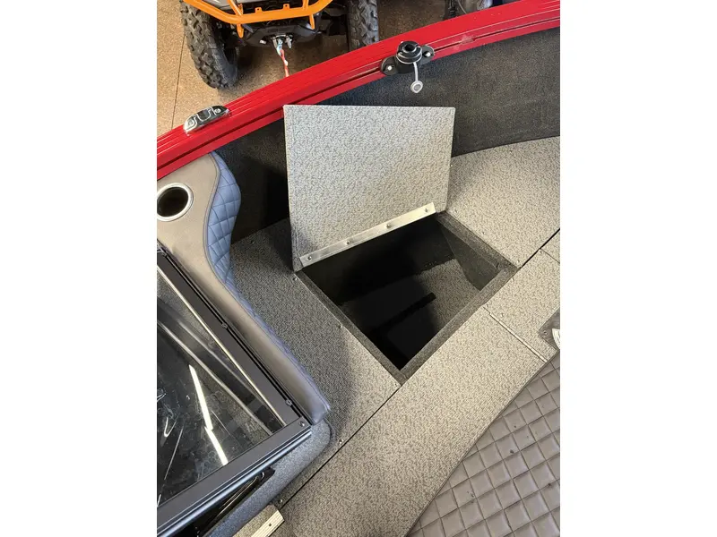 Legend 18 XT + 90 ELPT 4S Merc & Trailer pkg 2026