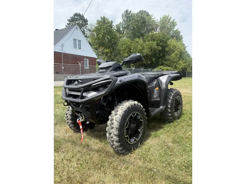 2025 Can-Am OUT XT 1000