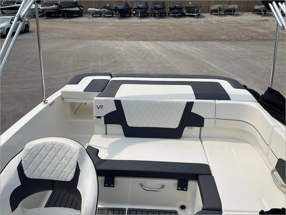 2022 Bayliner Vr5 alt