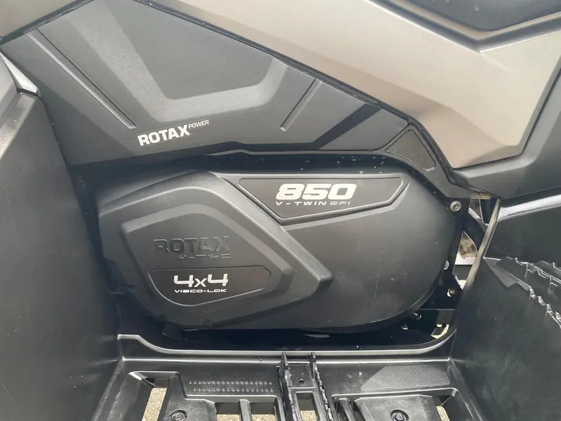 2024 Can-Am Outlander Max XT 850