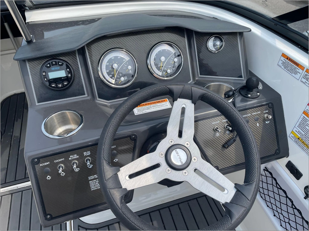 2022 Bayliner Vr5 alt