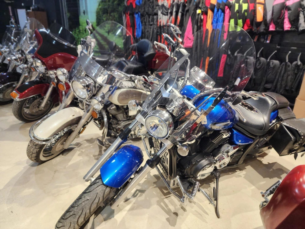 2011 Yamaha Stryker alt