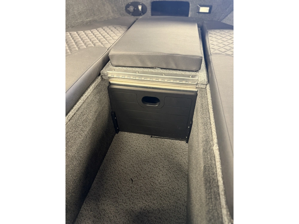 2026 Legend 18 Xt + 90 Elpt 4s Merc & Trailer Pkg