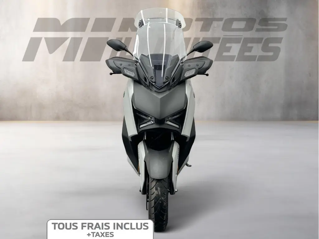 2023 Yamaha XMAX 300
