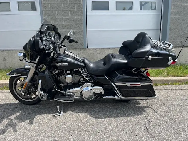 2016 Harley-Davidson FLHTCU Electra Glide UltraFLHTCU