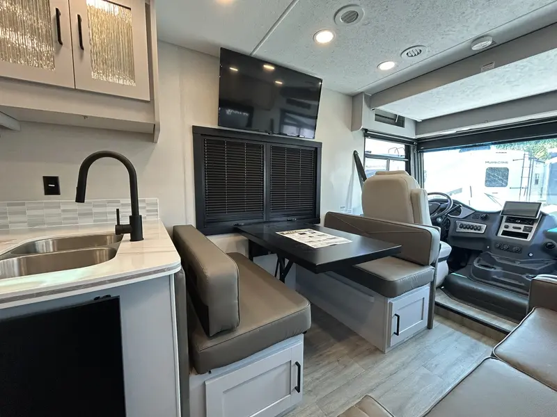 2025 Coachmen PURSUIT 27XPSF thumbnail 15