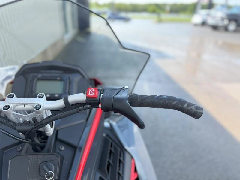 2024 Polaris Switchback 650 Xc 146 alt