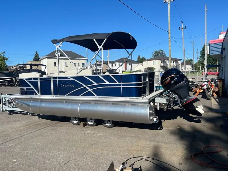 Sylvan MIRAGE 820 PARTY FISH 2026