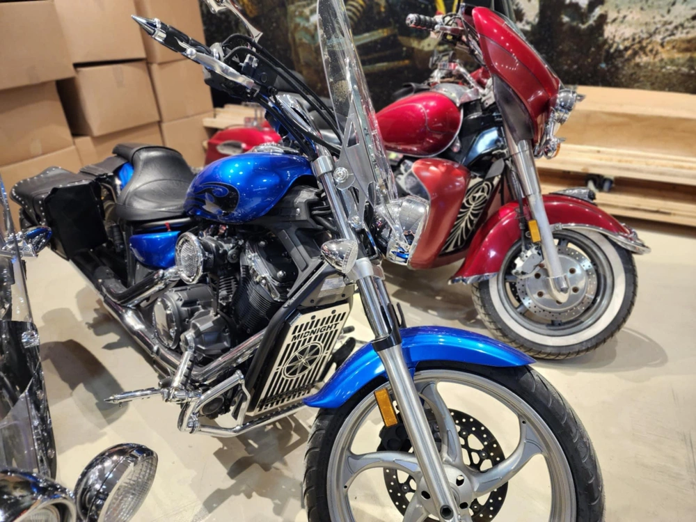 2011 Yamaha Stryker alt