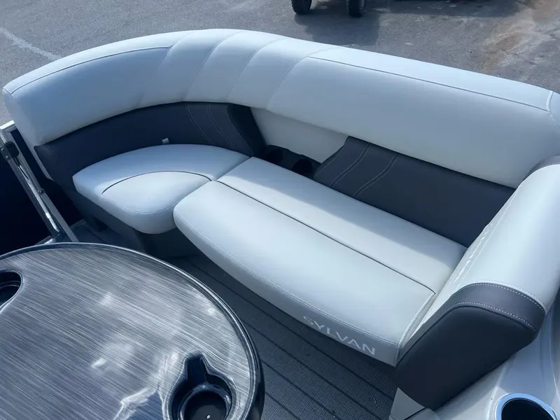 Sylvan MIRAGE 820 PARTY FISH 2026