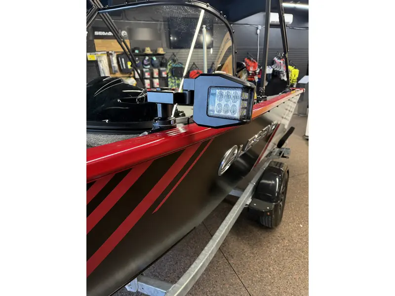 Legend 18 XT + 90 ELPT 4S Merc & Trailer pkg 2026