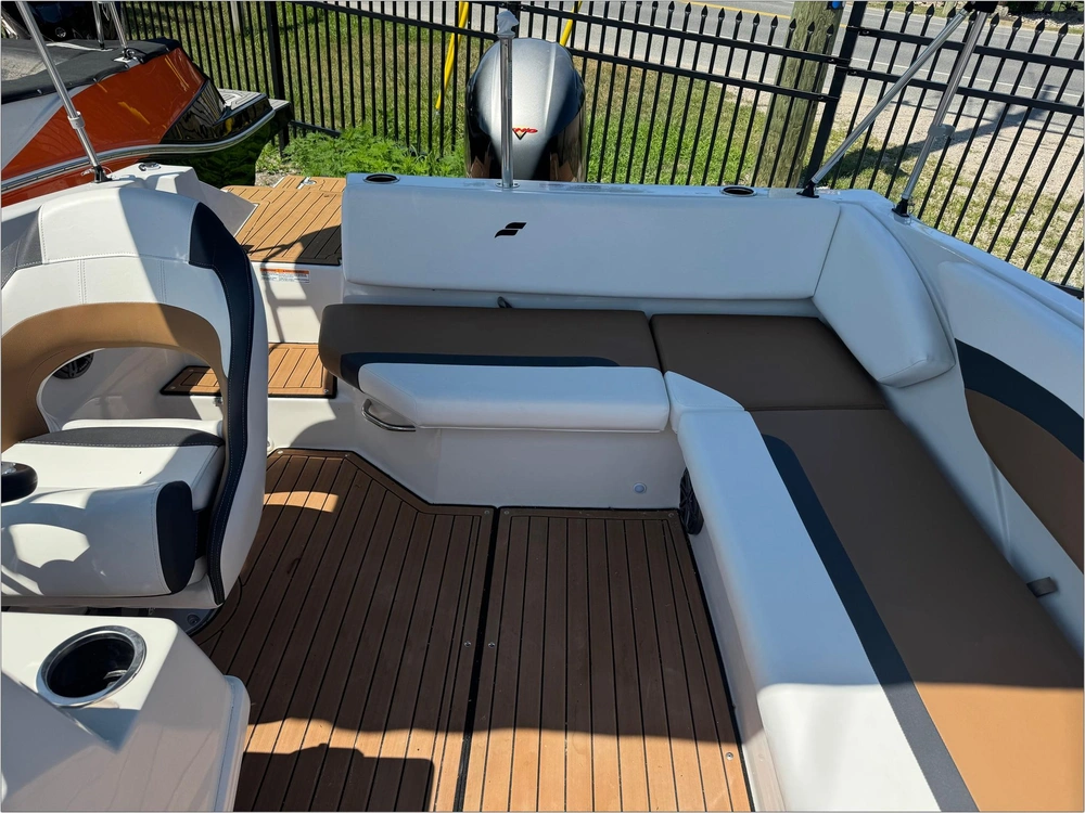 2024 Starcraft Svx Ob 171 Clearance Priced alt