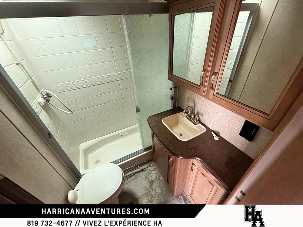 2016 Crossroads Cruiser Aire 28se alt