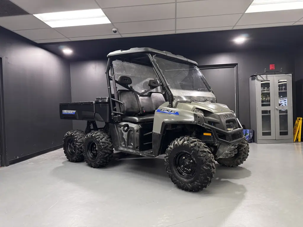2016 Polaris RANGER 6X6 800