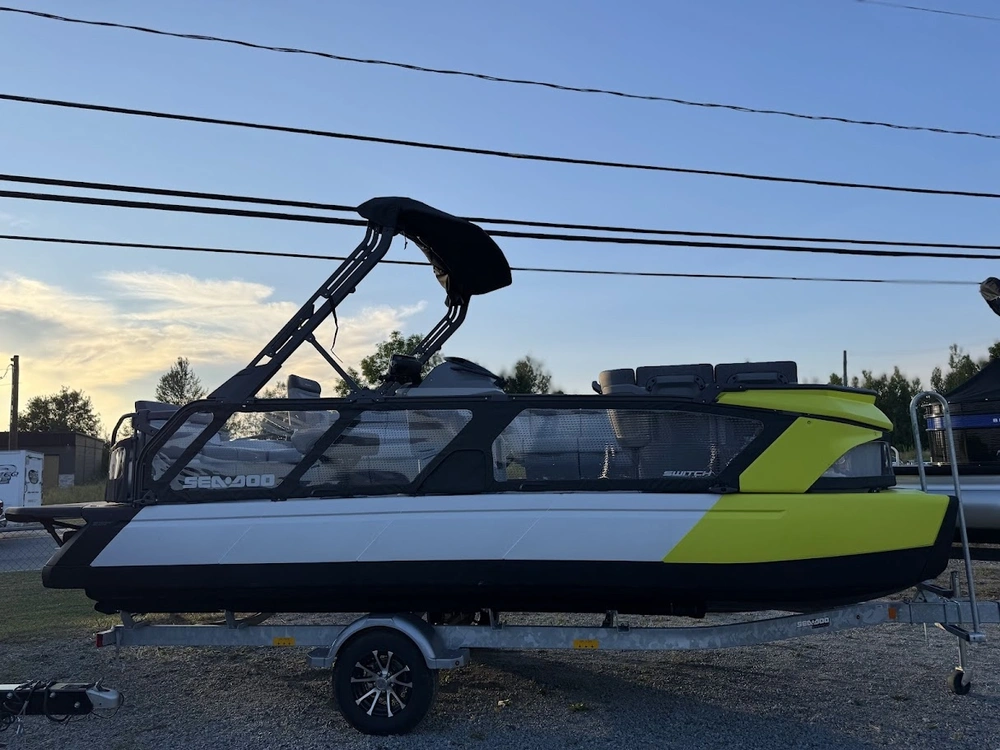 2024 Sea-doo Switch Cruise 21' 230hp alt