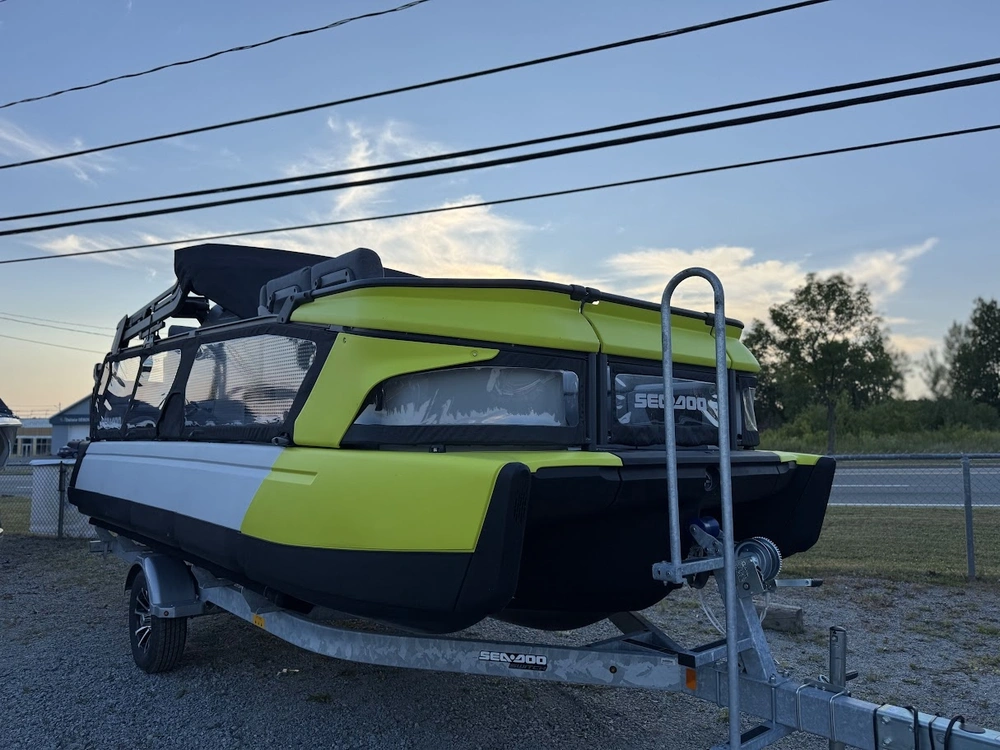 2024 Sea-doo Switch Cruise 21' 230hp alt