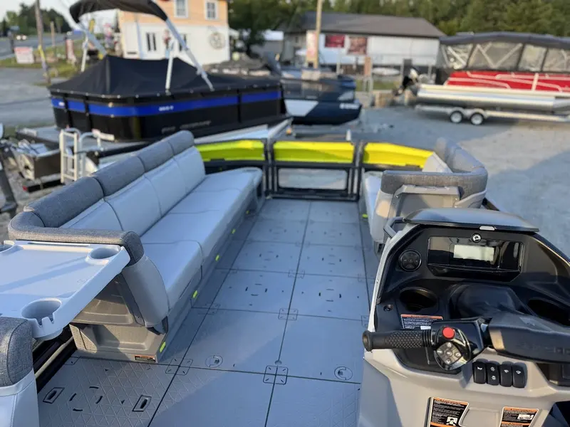 2024 Sea-Doo Switch Cruise 21' 230hp