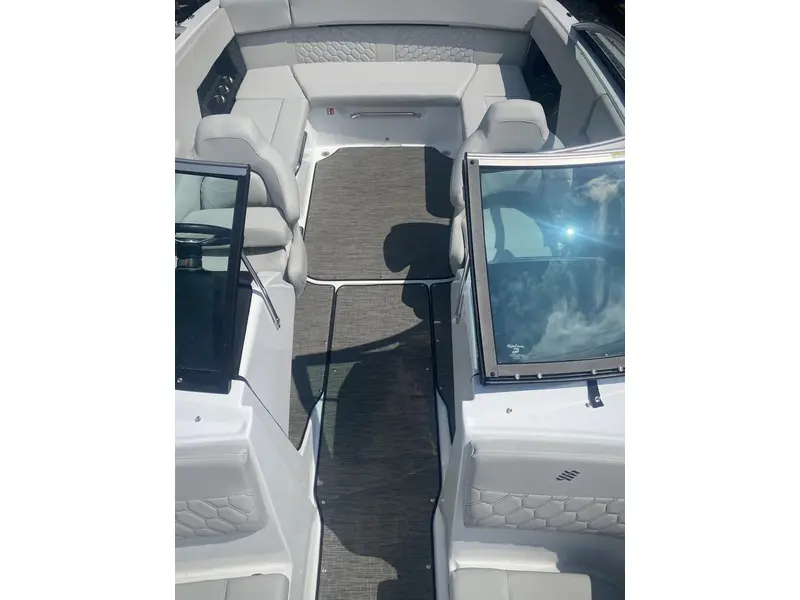 Four Winns H4 FREEDOM MERCRUISER 4.5L 2026