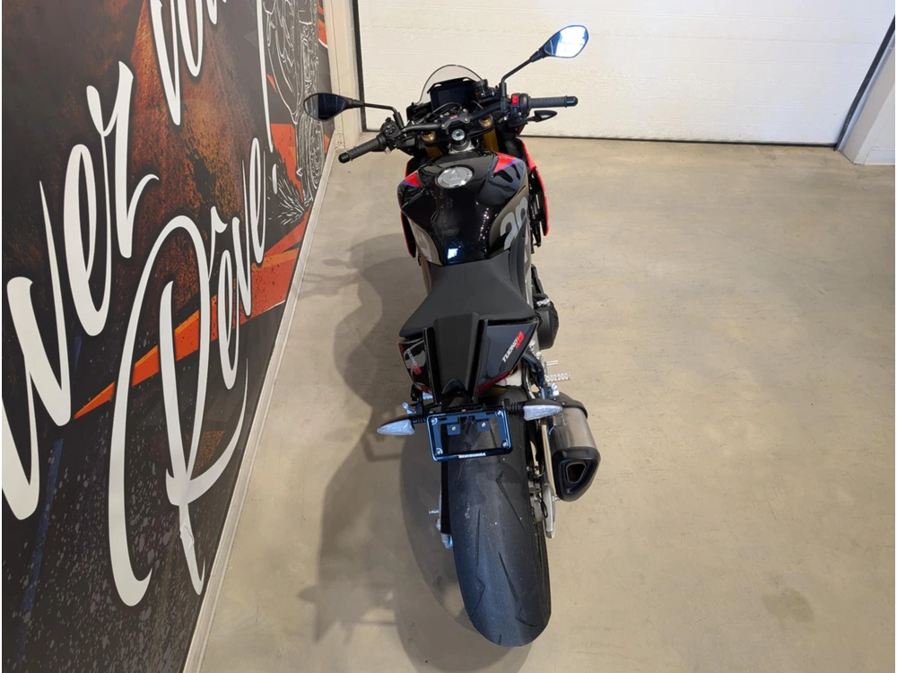 Aprilia 1100 Tuono Factory 2023 alt