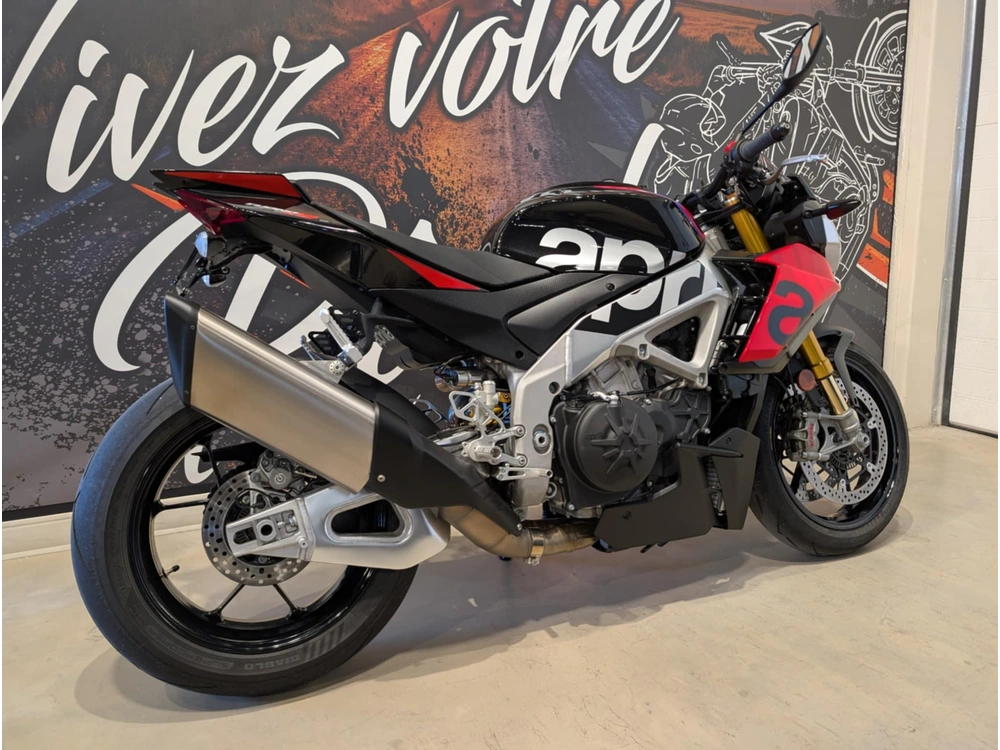 Aprilia 1100 Tuono Factory 2023 alt
