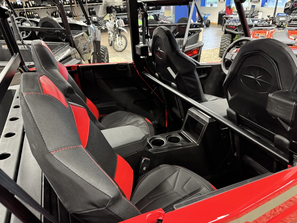 2025 Polaris General Xp 4 1000 Ultimate - Indy Red Ultimate alt