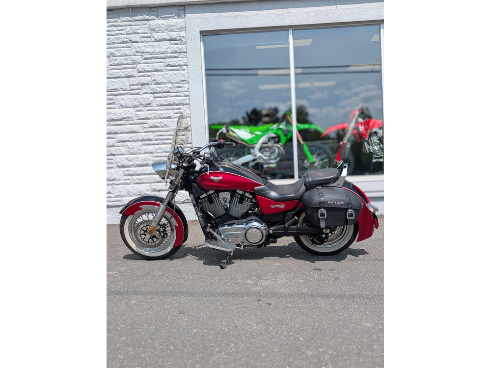 Victory Motorcycles Boardwalk Board Walk 106 Cubes 2014 alt