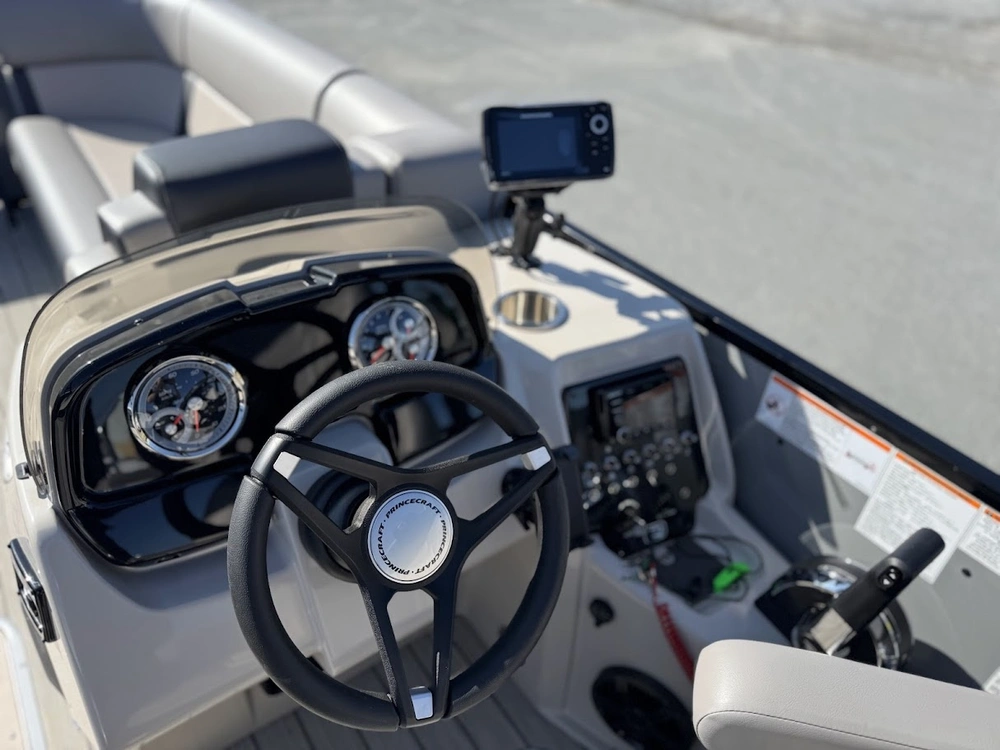 2025 Princecraft Quorum 23rl alt