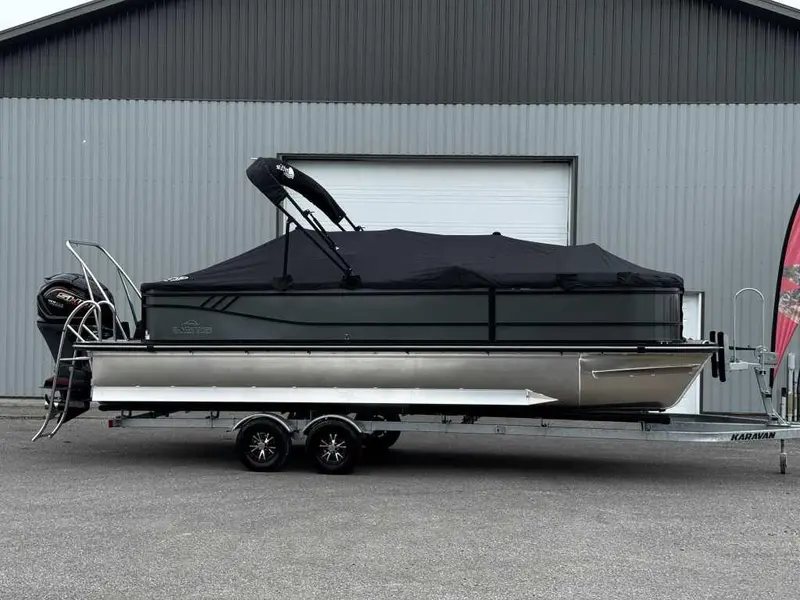 SunCatcher G3 SELECT 324SL + REMORQUE + MOTEUR YAMAHA 175HP VMAX SHO 2025