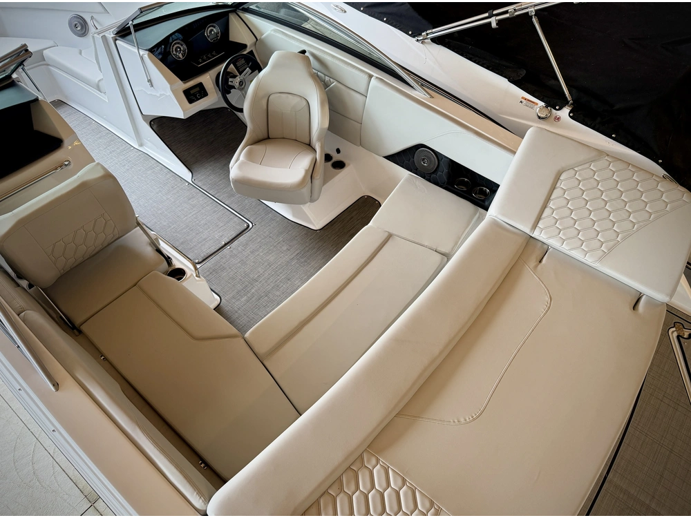 2026 Four Winns H1 Freedom Mercruiser 4.5l alt