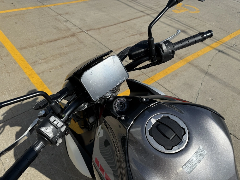 2025 Kawasaki Z900 Abs alt