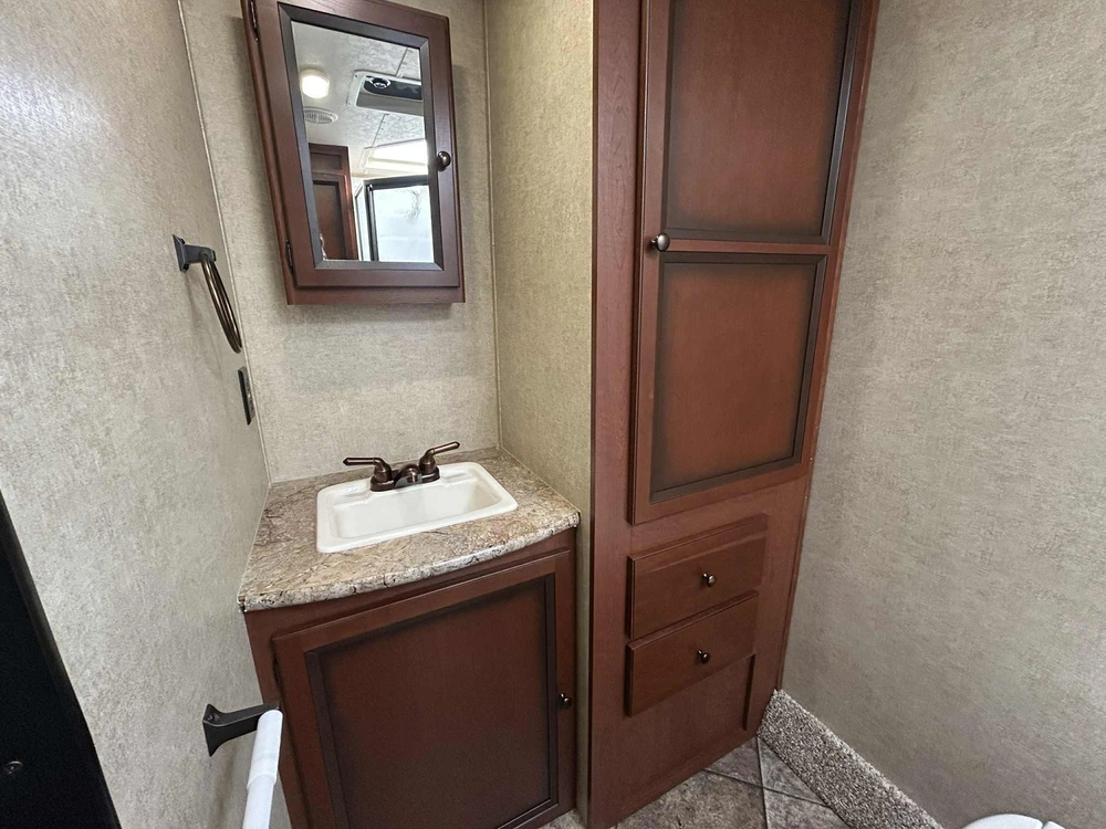 2015 Palomino Solaire 263rb alt