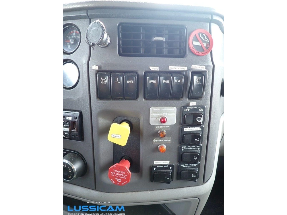 2015 Peterbilt 567