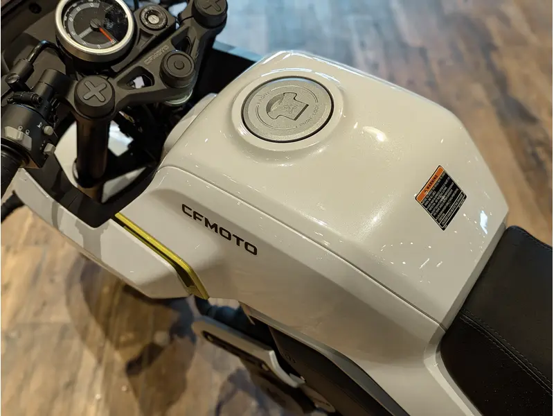 2024 CFMOTO Papio SS // Nebula White