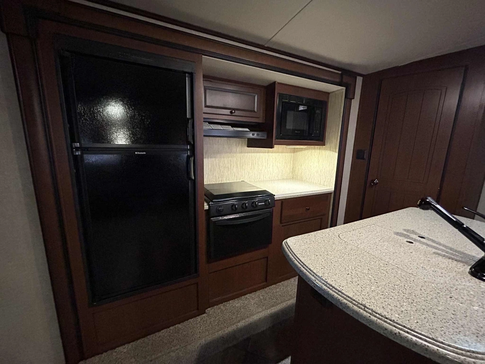 2015 Palomino Solaire 263rb alt