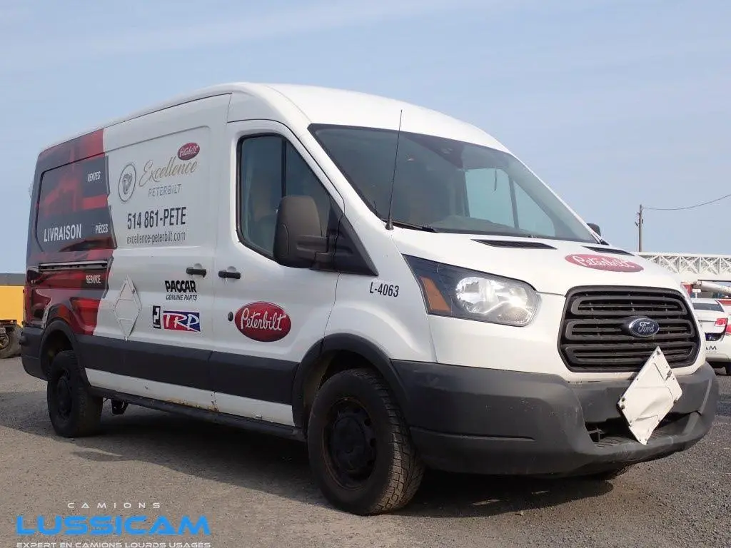 2018 Ford T250