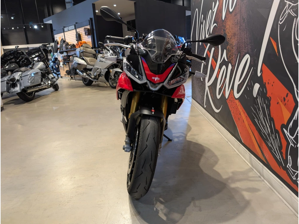 Aprilia 1100 Tuono Factory 2023 alt