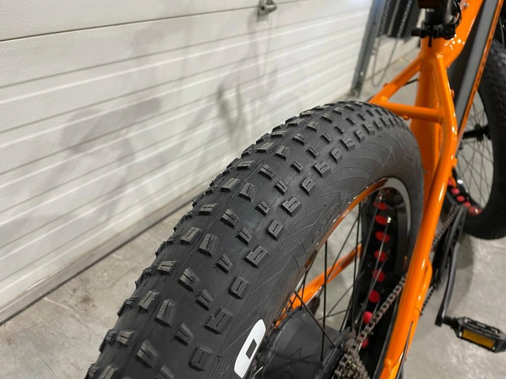 Slane Velo Santiago Fat Tire Ele None alt