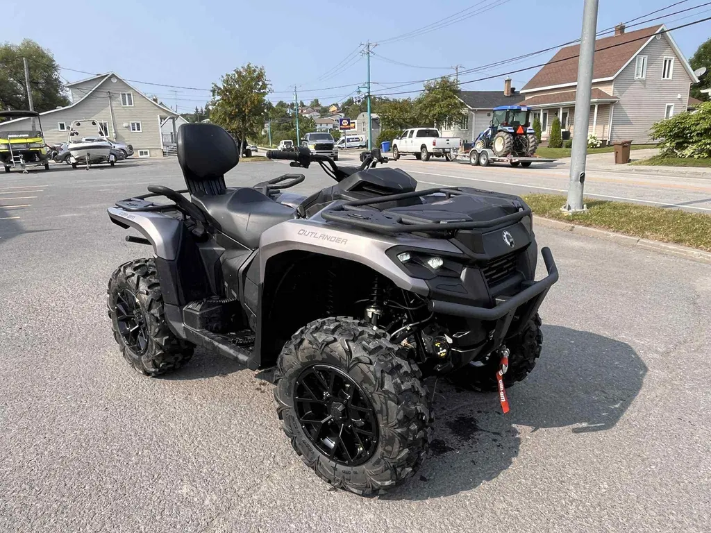 2024 Can-Am OUTLANDER MAX XT 700